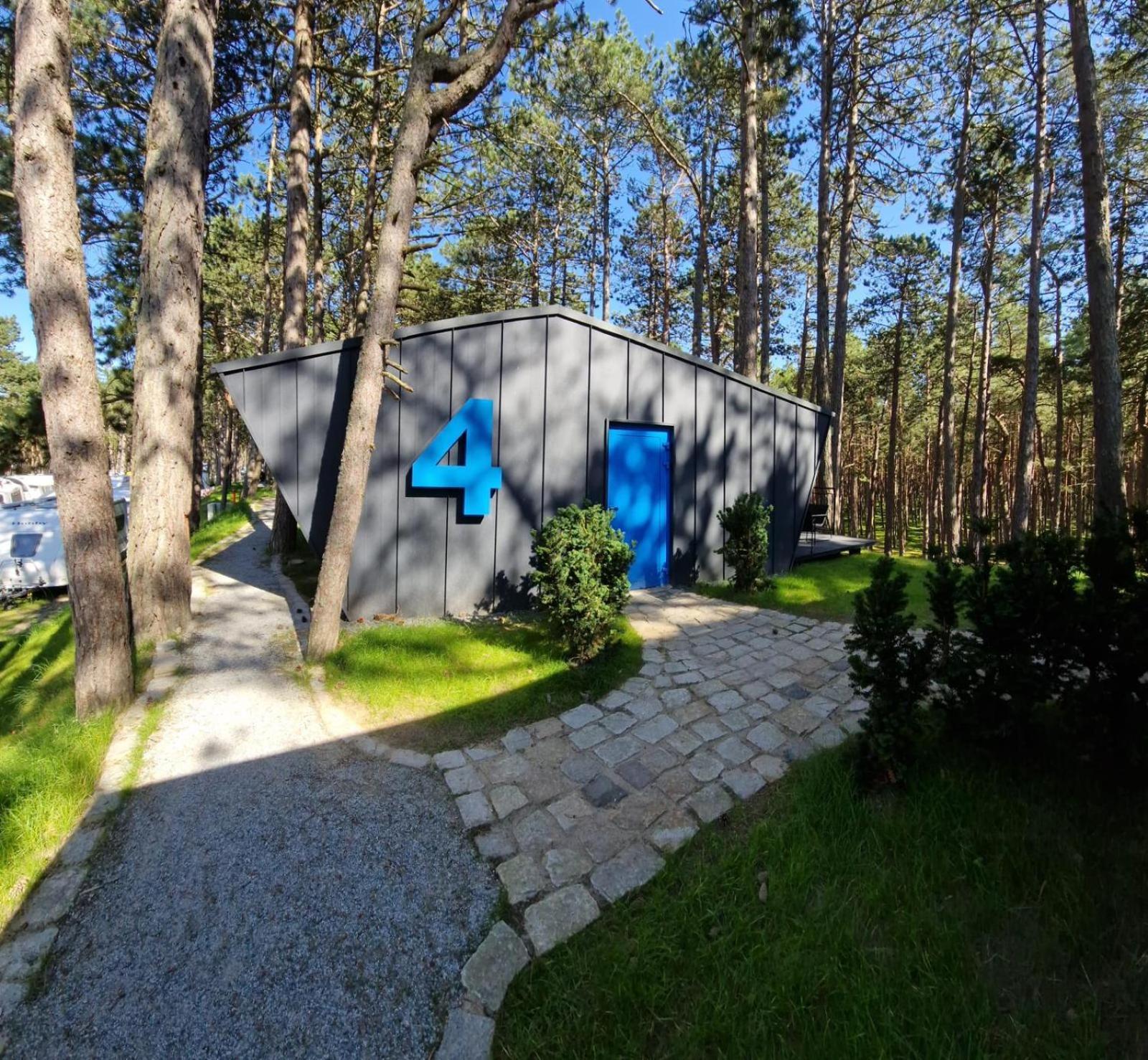 Vila Fly House Leba Exteriér fotografie