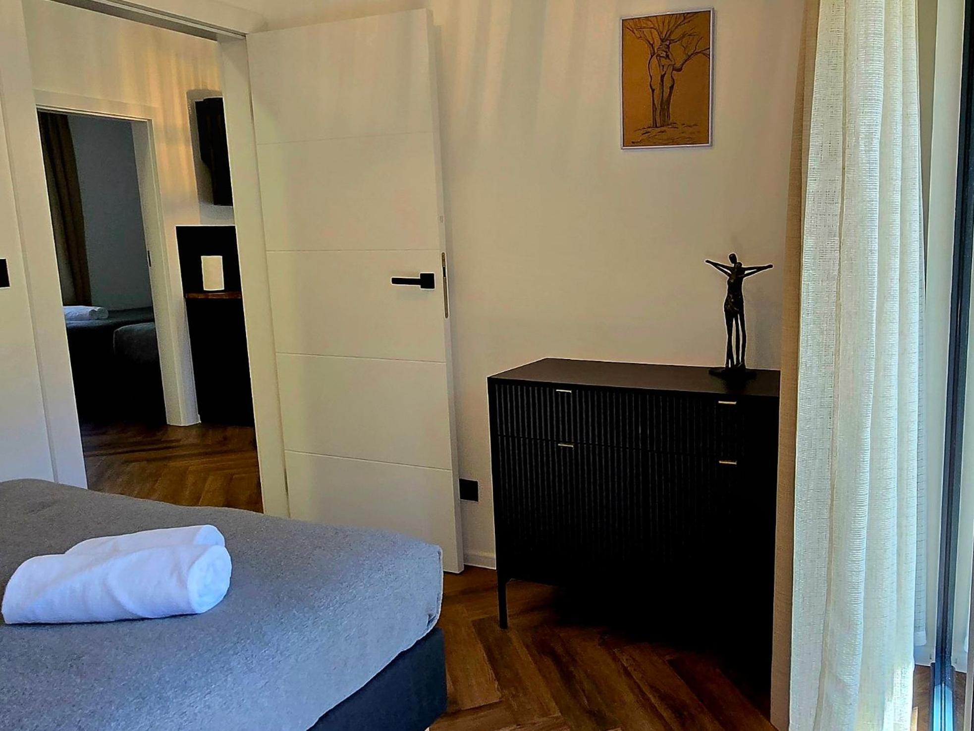 Vila Fly House Leba Pokoj fotografie