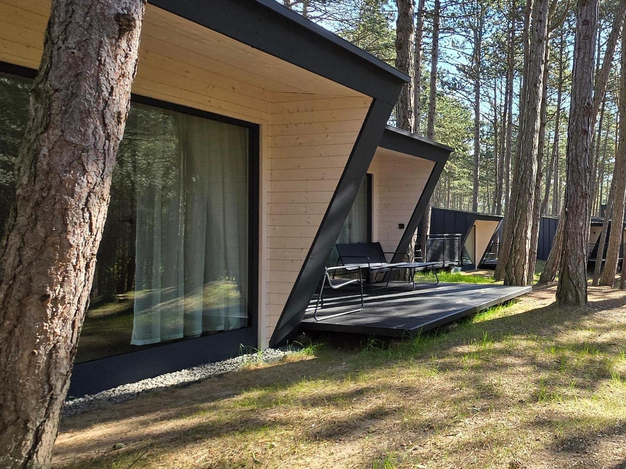 Vila Fly House Leba Exteriér fotografie